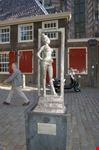 la statua di Belle