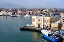Panorama del Porto e dell'Etna