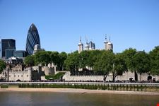 Lo skyline di Londra con la Torre 