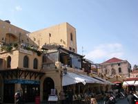 PIAZZA IN ALTRA POSIZIONE.