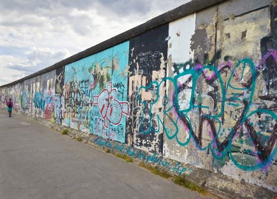 Il muro - Fonte: Markus Gann - ©Shutterstock
	 - Markus Gann - ©Shutterstock
	 - Markus Gann - ©Shutterstock
	