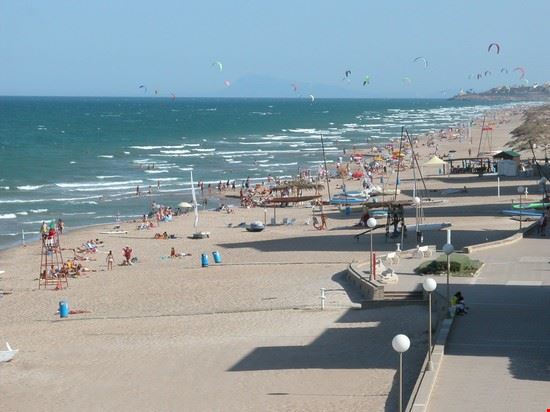 Playa de La Devesa  - Fonte: ©Jan van der Hoeven - Shutterstock - ©Jan van der Hoeven - Shutterstock - ©Jan van der Hoeven - Shutterstock