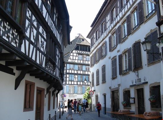 Rue des Grandes Arcades  Fonte: Daniela Mangiuca - ©Shutterstock Daniela Mangiuca - ©Shutterstock Daniela Mangiuca - ©Shutterstock