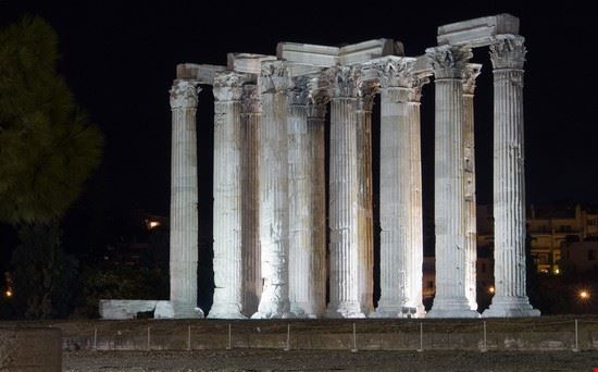 Tempio di Zeus Olimpo Fonte: vlas2000 - ©Shutterstock.com vlas2000 - ©Shutterstock.com vlas2000 - ©Shutterstock.com