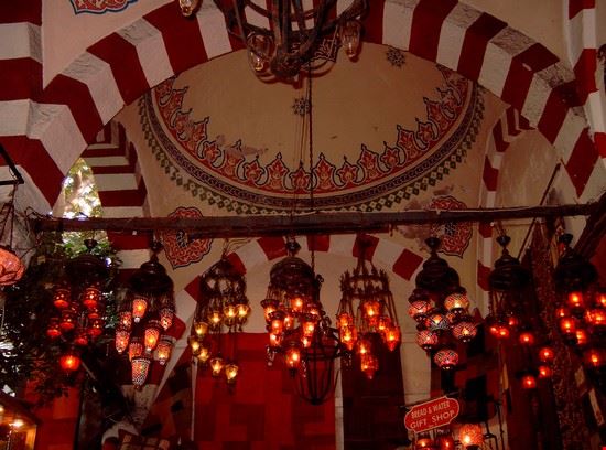 Un ponte tra Oriente e Occidente Istanbul MARKO BARDAZZI MARKO BARDAZZI