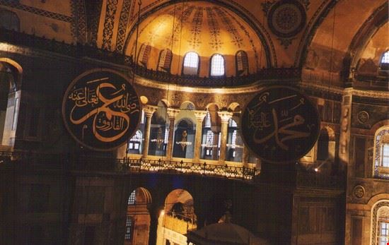 Un ponte tra Oriente e Occidente Istanbul MARKO BARDAZZI MARKO BARDAZZI