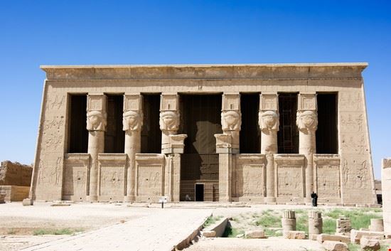 Tour Dendera  - Fonte: Pavel K - ©Shutterstock - Pavel K - ©Shutterstock - Pavel K - ©Shutterstock