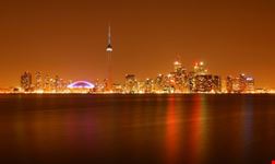 (©ShutterStock, Tim Yuan)