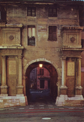 Porta Castaldi