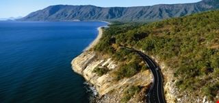 Scenic coastal drive to Port Douglas