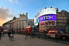 london best places piccadilly circus