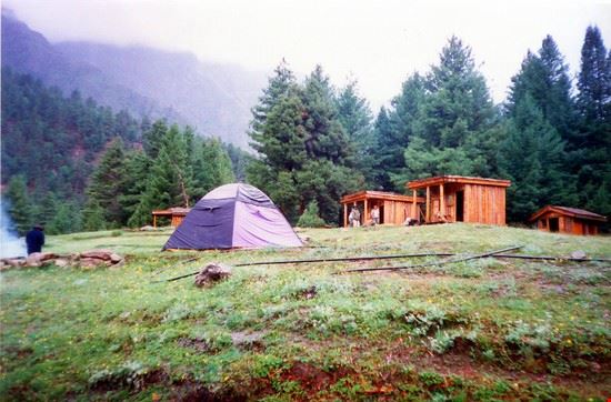 huts at the fairy meadows huts at the fairy meadows