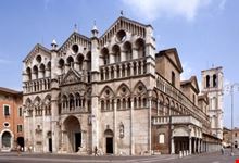 La Piazza davanti la Cattedrale