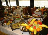budapest dinner e cruise with live music