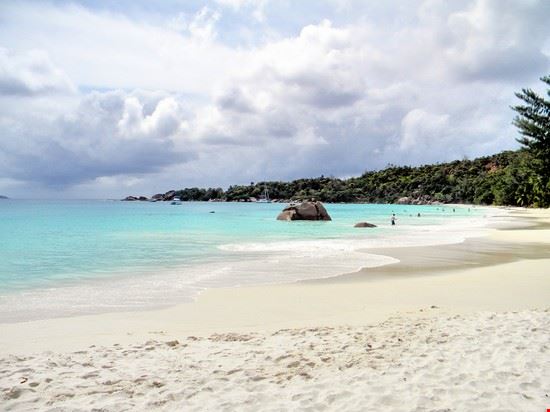  Praslin ©claudio zaccherini - Shutterstock ©claudio zaccherini - Shutterstock