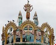 kuala lumpur ahthi eeswaran temple raja gopuram