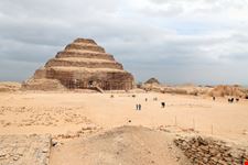 saqqara pyramids cairo