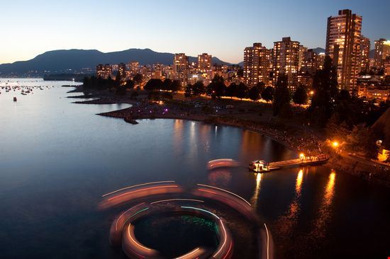  Copyright: Steve Rosset  