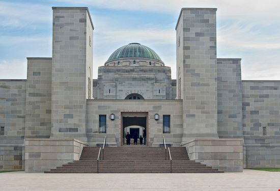  Canberra  