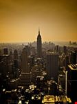 new york das empire state building in der daemmerung