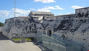 nassau fort charlotte nassau fort charlotte