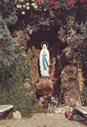 Grotta di Lourdes