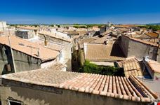 arles arles