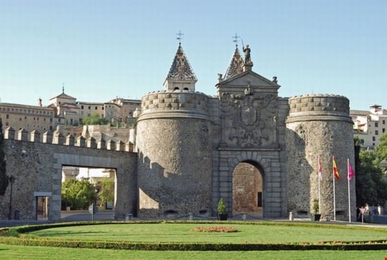 Puerta de Bisagra