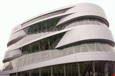 stuttgart mercedes-benz-museum