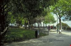 lissabon aussichtspunkt miradouro sao pedro de alcantara
