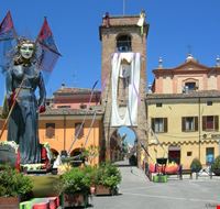 Streghe in piazza Silvagni Streghe in piazza Silvagni