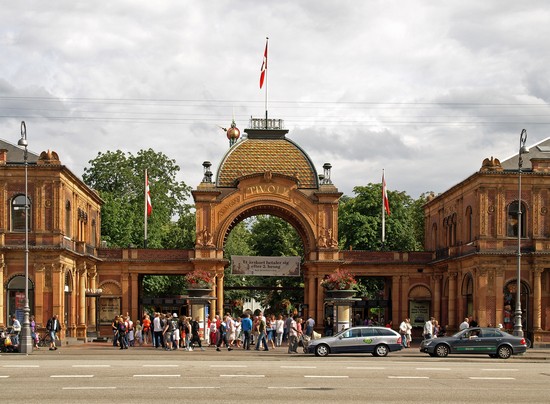 kopenhagen eingang zum tivoli gardens
