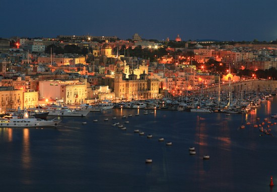 Night view of Vittoriosa