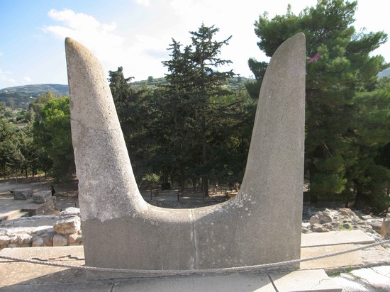 strane forme nella reggia di Minosse