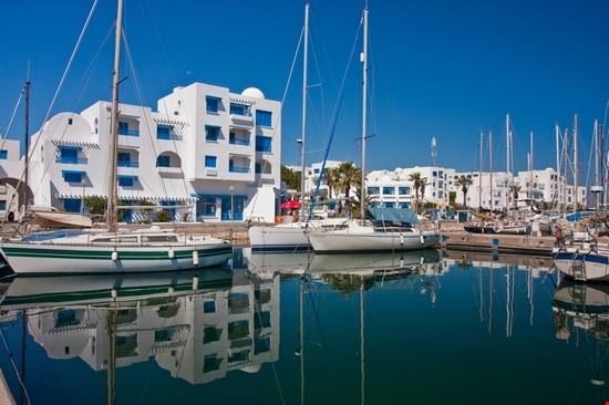  Monastir piotrwzk - Shutterstock piotrwzk
