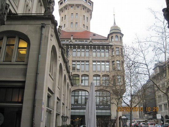 uno dei tanti palazzi