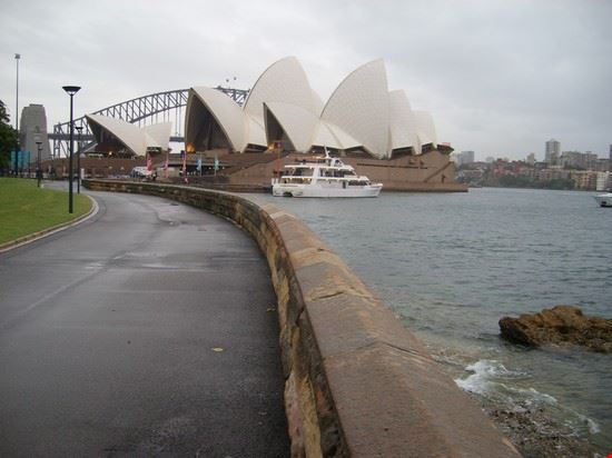 Opera House Una delle strutture più affascinanti di Sydney, grazie alla sua maestosità e al contesto  