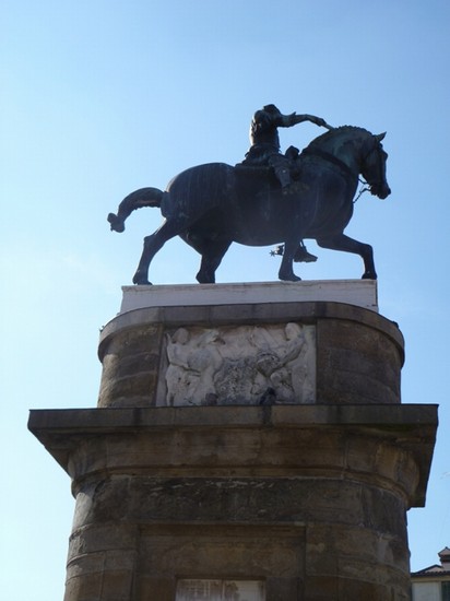statua equestre