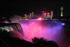 niagara falls at night