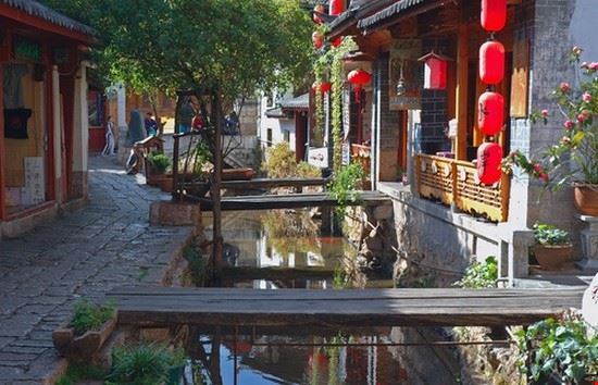  Lijiang Meiqianbao - Shutterstock Meiqianbao