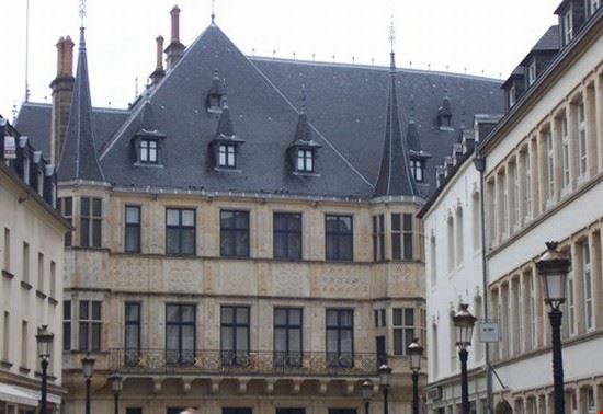  Luxembourg  