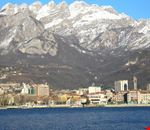 Panorama di Lecco con Monte Resegone Panorama di Lecco con Monte Resegone