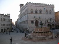 palazzo dei priori e fontana maggiore perugia