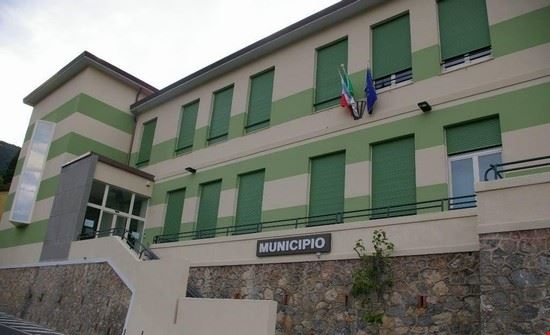 Ameglia il municipio di Ameglia e' un complesso piuttosto moderno  