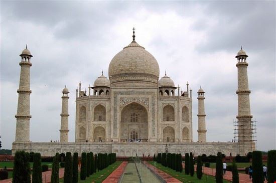 Taj Mahal lo splendido complesso del Taj mala ad Agra  