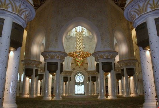  Abu Dhabi jemasmith - CC BY 2.0 jemasmith