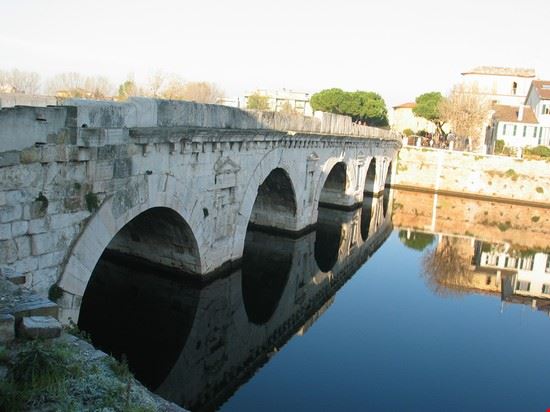 Tiberius Bridge Rimini Soma - CC BY-SA 3.0 Soma