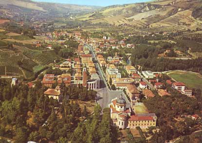 Visione aerea del paese