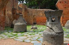 Antico negozio ad Ostia Antica
