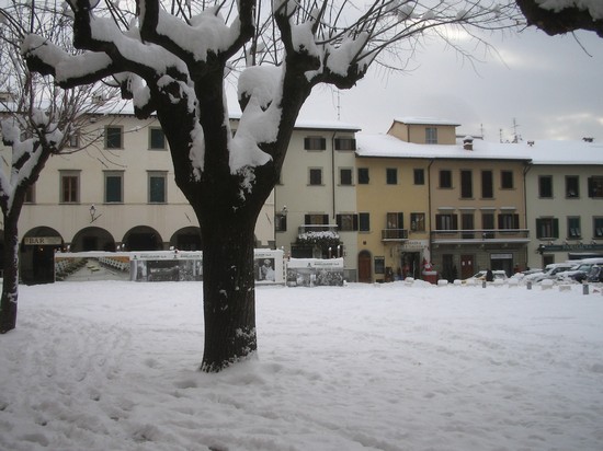 Neve in piazza